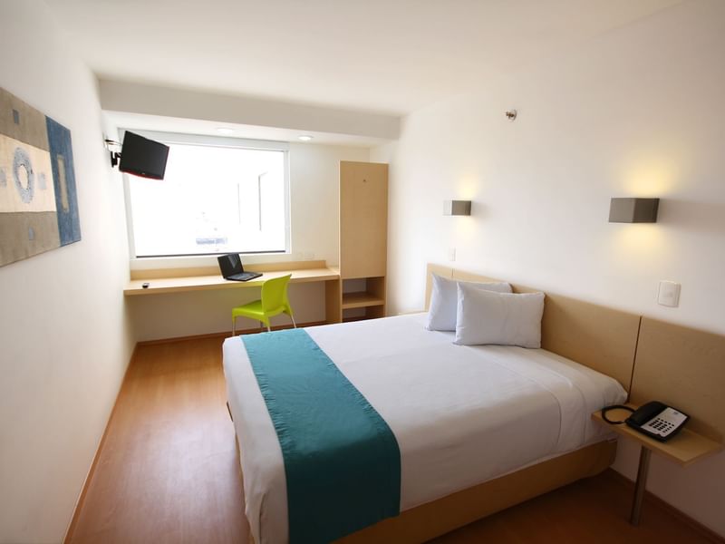 Interior de la habitación accesible en One Hotels