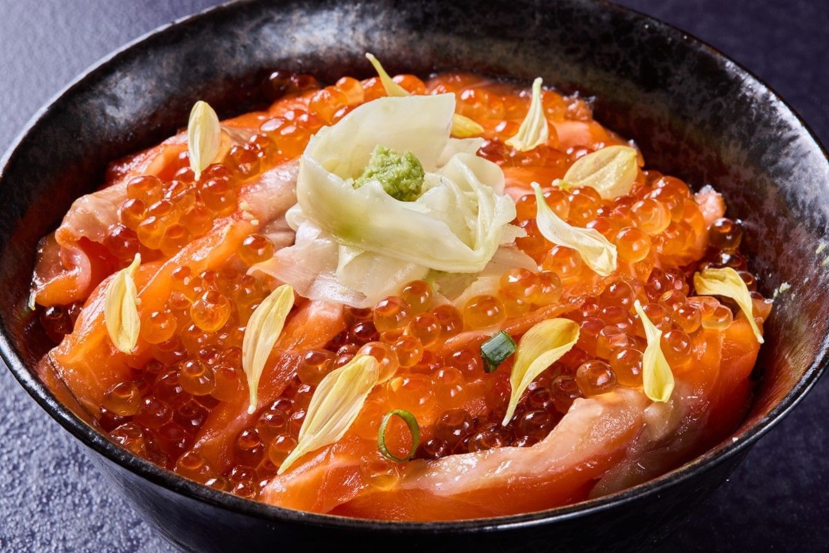 サーモンイクラ丼