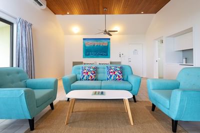 Spacious living space in Point Suite at Heron Island Resort