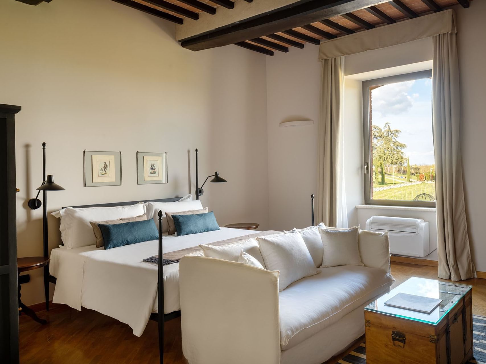 Interior of Deluxe Room at Precise Tale Poggio Alla Sala