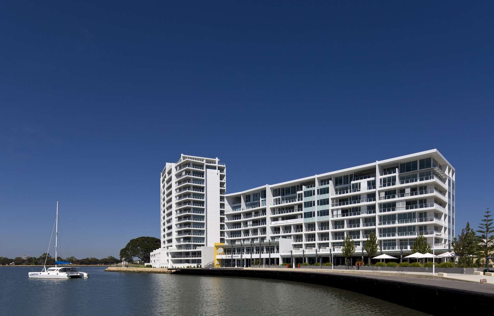 The Sebel Mandurah - Exterior Hotel view