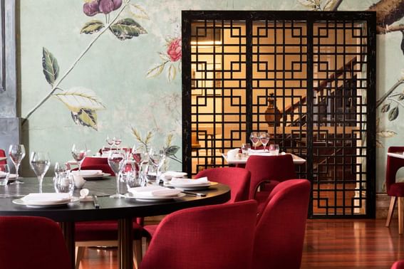 Dining & lounge area in Grand Orient Signature Restaurant at Melbourne Hotel Perth