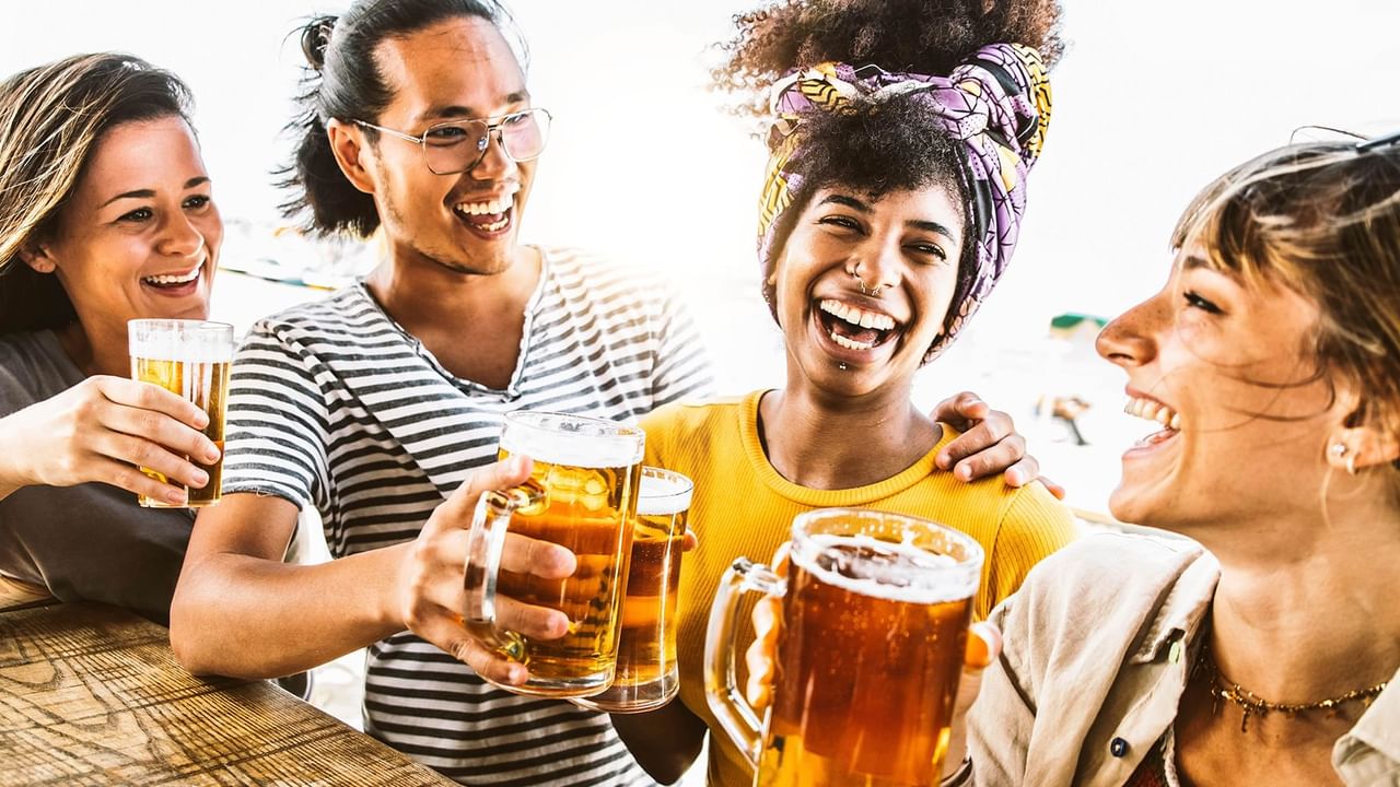 Group of friends drinking beer