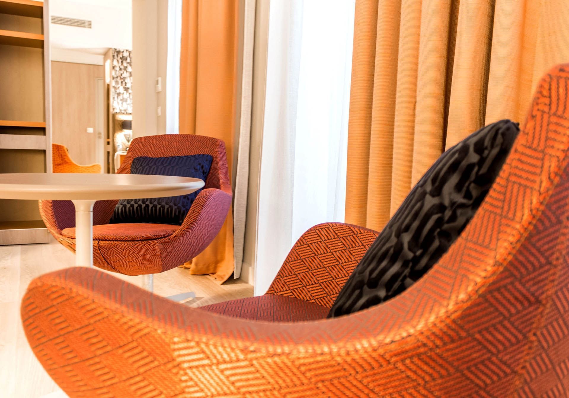 Intérieur de la Suite Familiale à l'Oceania Le Métropole Montpellier