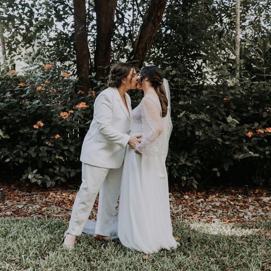 Bride with lady at Pullman Palm Cove Sea Temple Resort & Spa