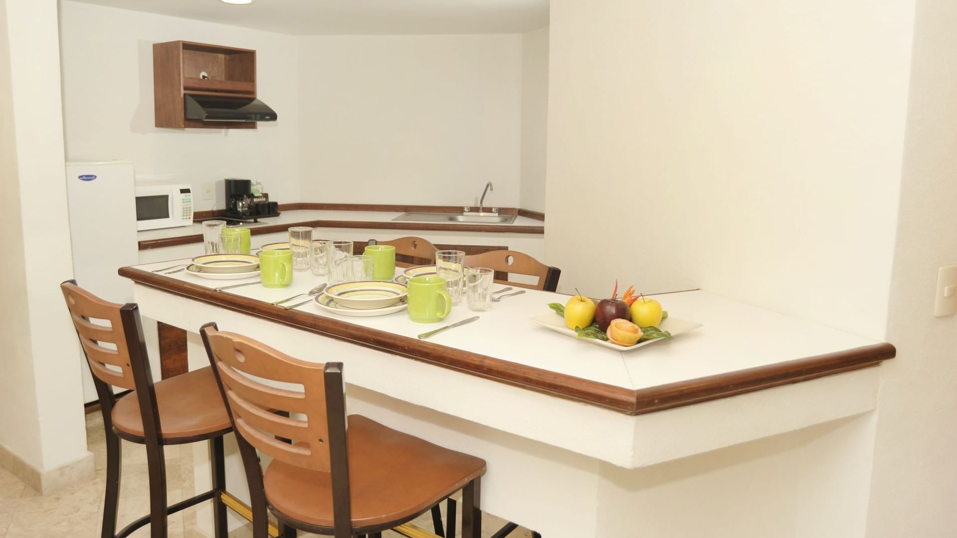 Dining area in Master Suite 1 King at Gamma Plaza Lxtapa