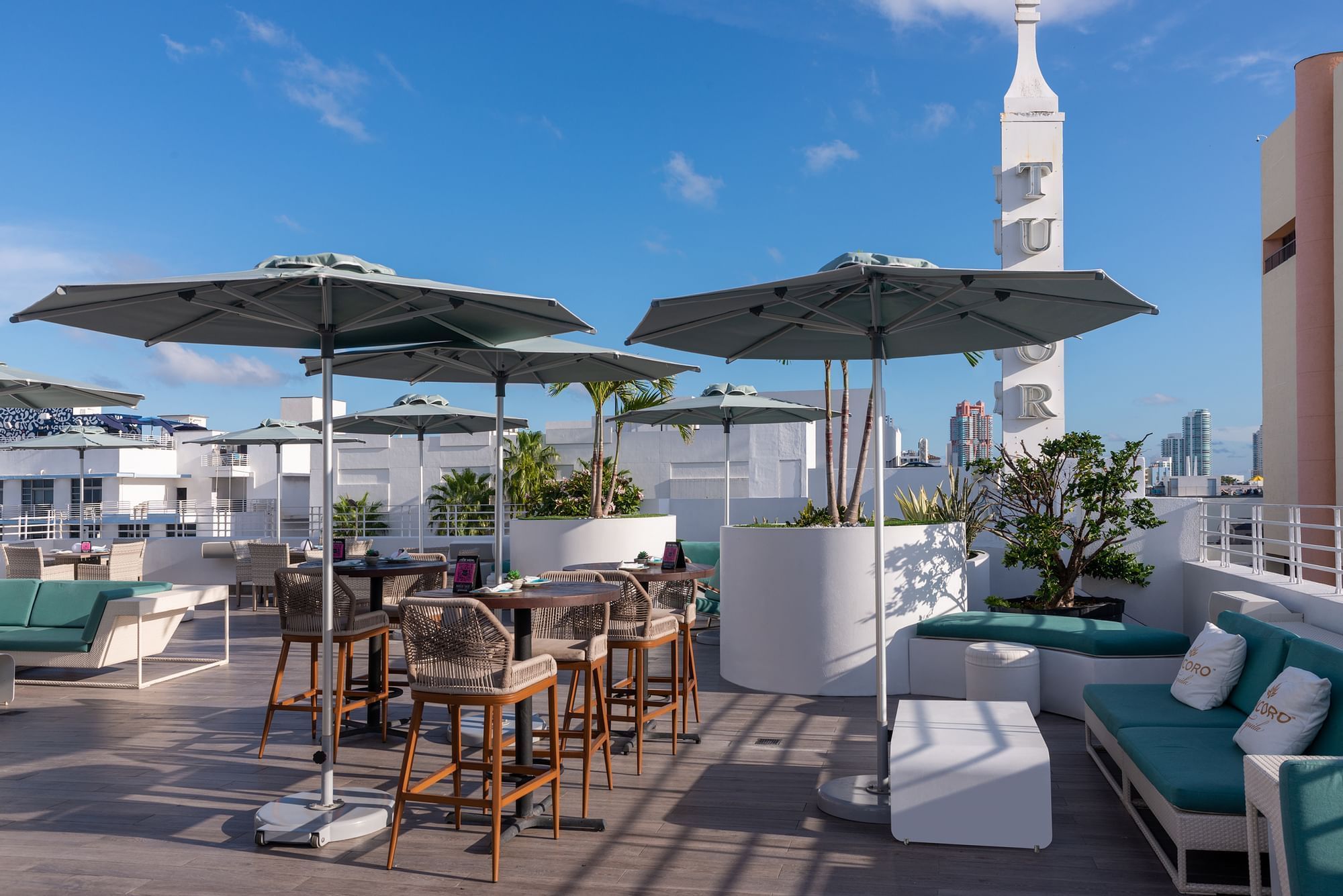 Highbar | Miami South Beach Restaurant & Bar | Dream South Beach