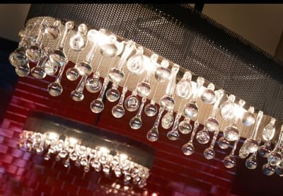 Detailed photo of lighting in the Adega