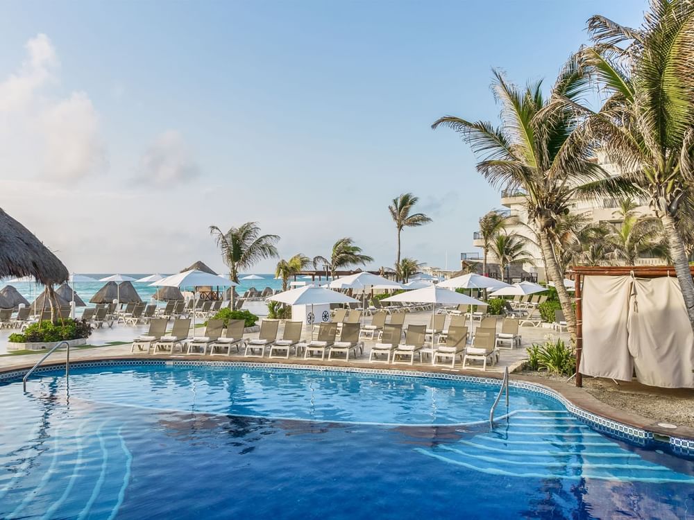 Exterior of Fiesta Americana Condesa Cancún All Inclusive