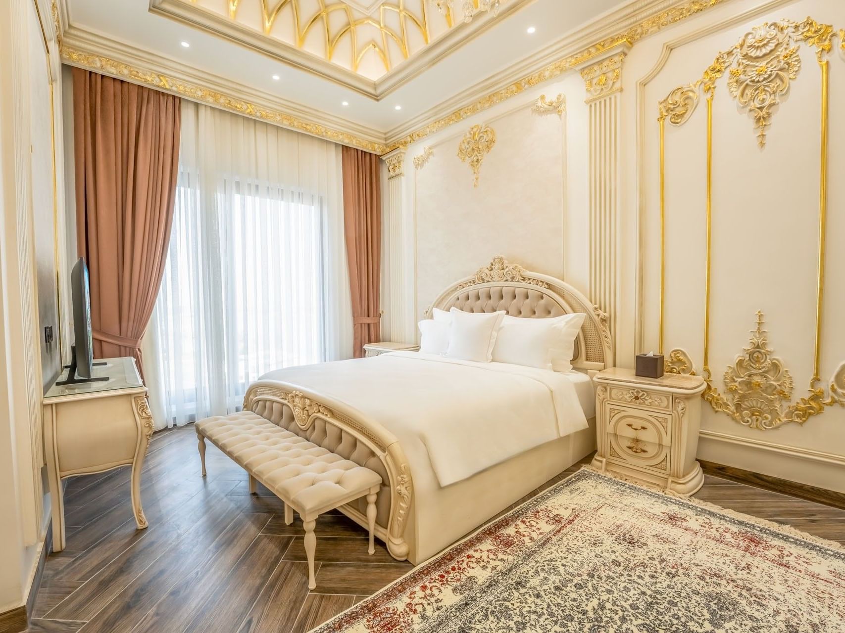 Five Bedroom Apartment at World Heart Hotel Baghdad