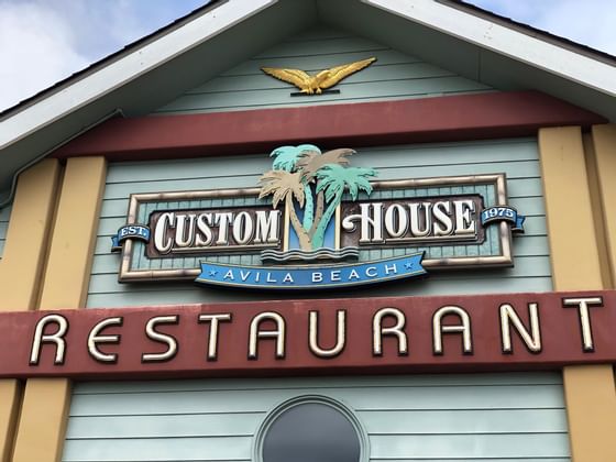 custom house restaurant logo