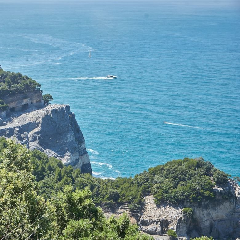 Hiking on Palmaria Island | Panoramic views and unspoiled nature