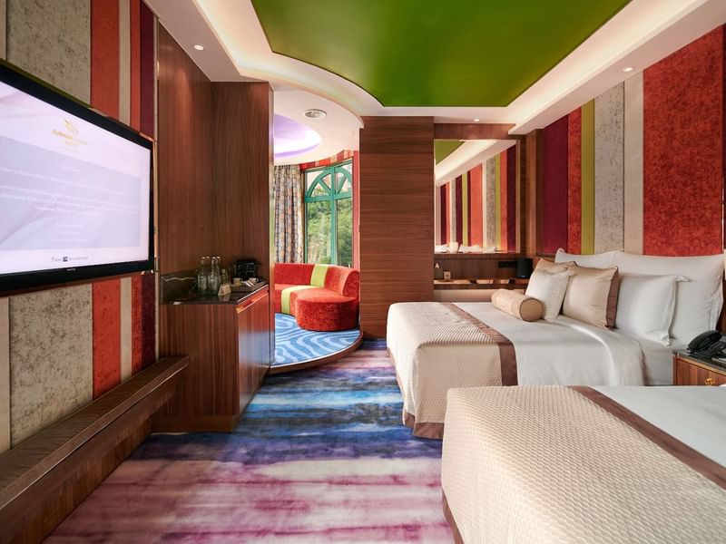King-size bed in Deluxe King Room at Sunway Putra Hotel