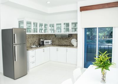 Modern kitchenette of Two-Bedroom Suite at Cha Cha Hotel