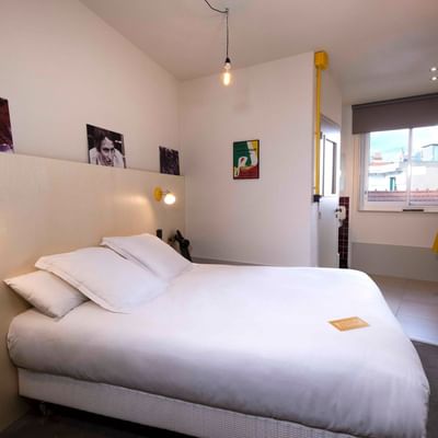 ARTY ROOM