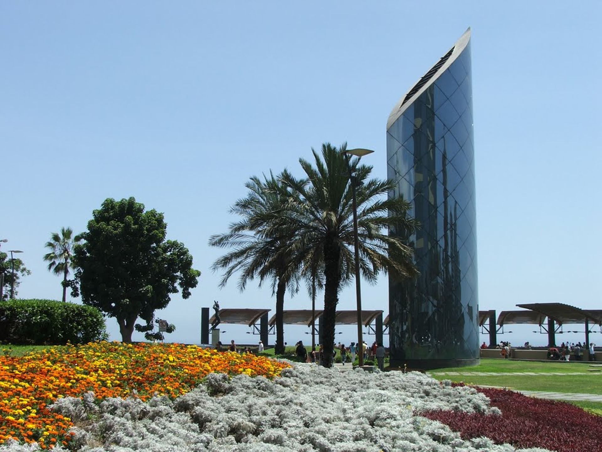 Parque Salazar con vista del Oceano Pacifico