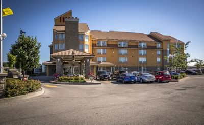 Exterior view of Inn at Monte Carlo Inn Barrie Suites 