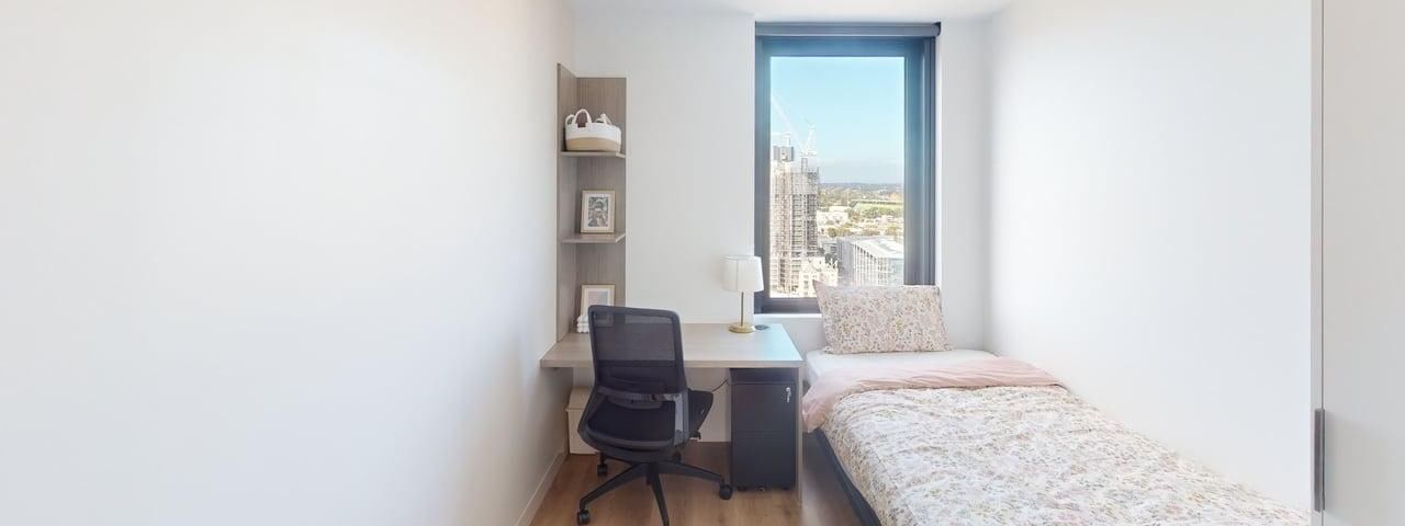 5-Bed-Ensuite-Apartment-Bedroom