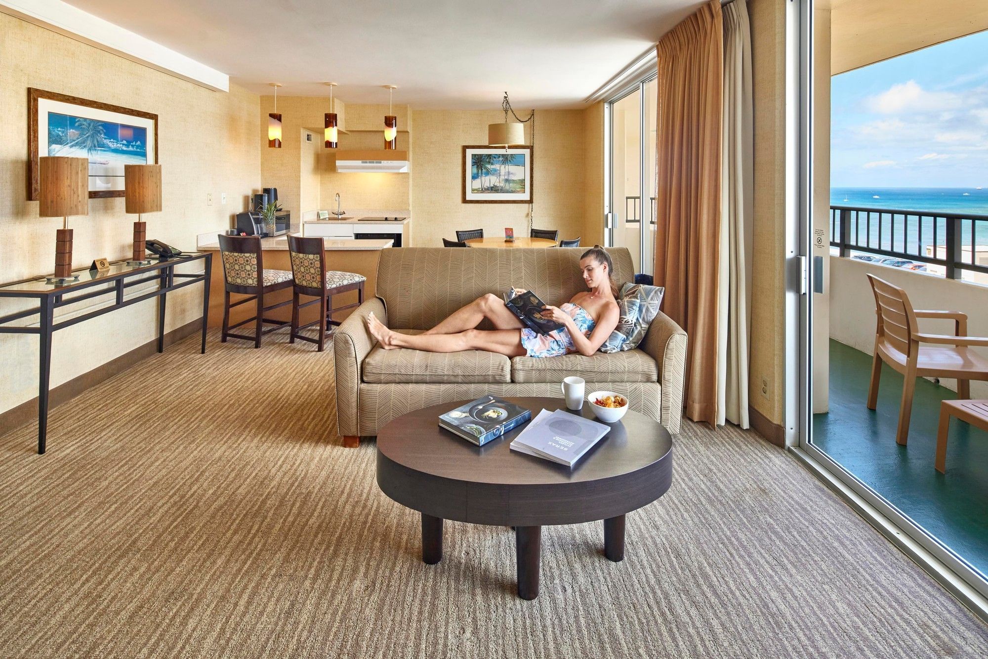 Waikiki Resort Hotel — gallery preview 2