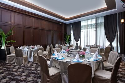 Logo of makan makan food court used at VE Hotel & Residence