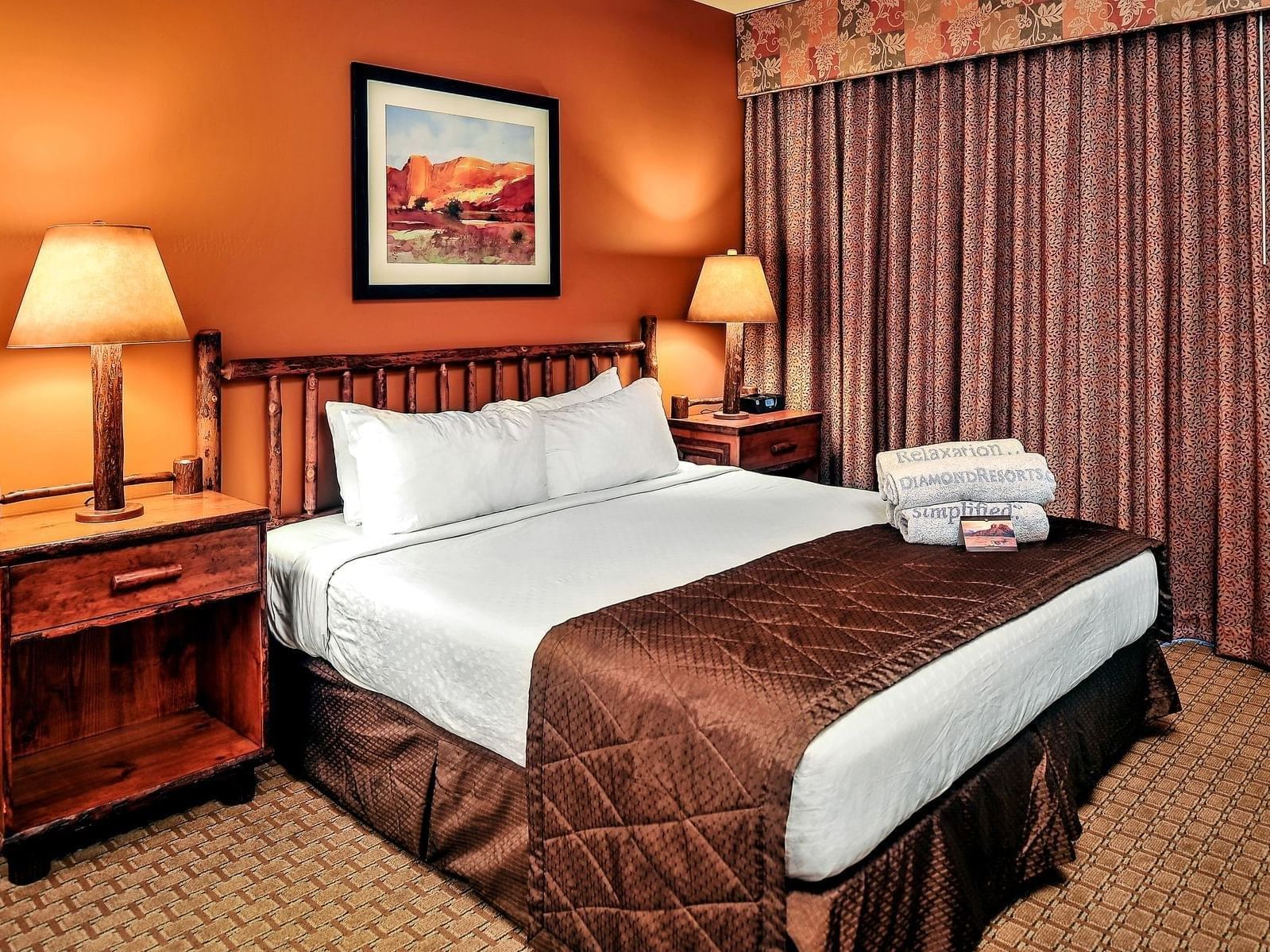 Luxury bed of One Bedroom Suite at Diamond Sedona Portal Hotel