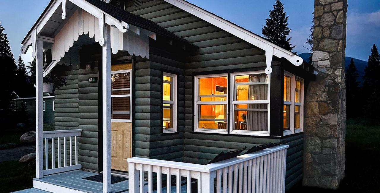 Exterior of Ruby Cabin
