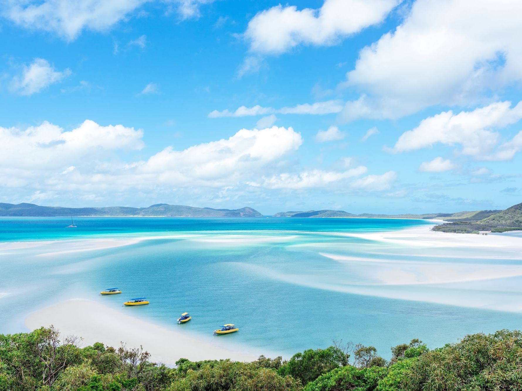 Aerial view of ocean & island near Daydream Island Resort