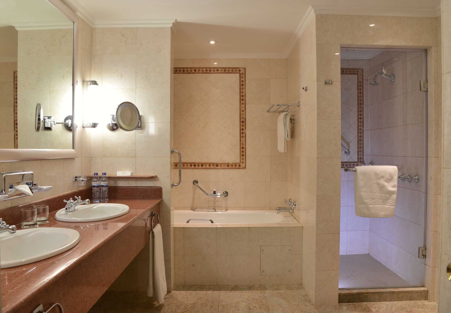 Bathroom in the Deluxe Room at Polana Serena Hotel