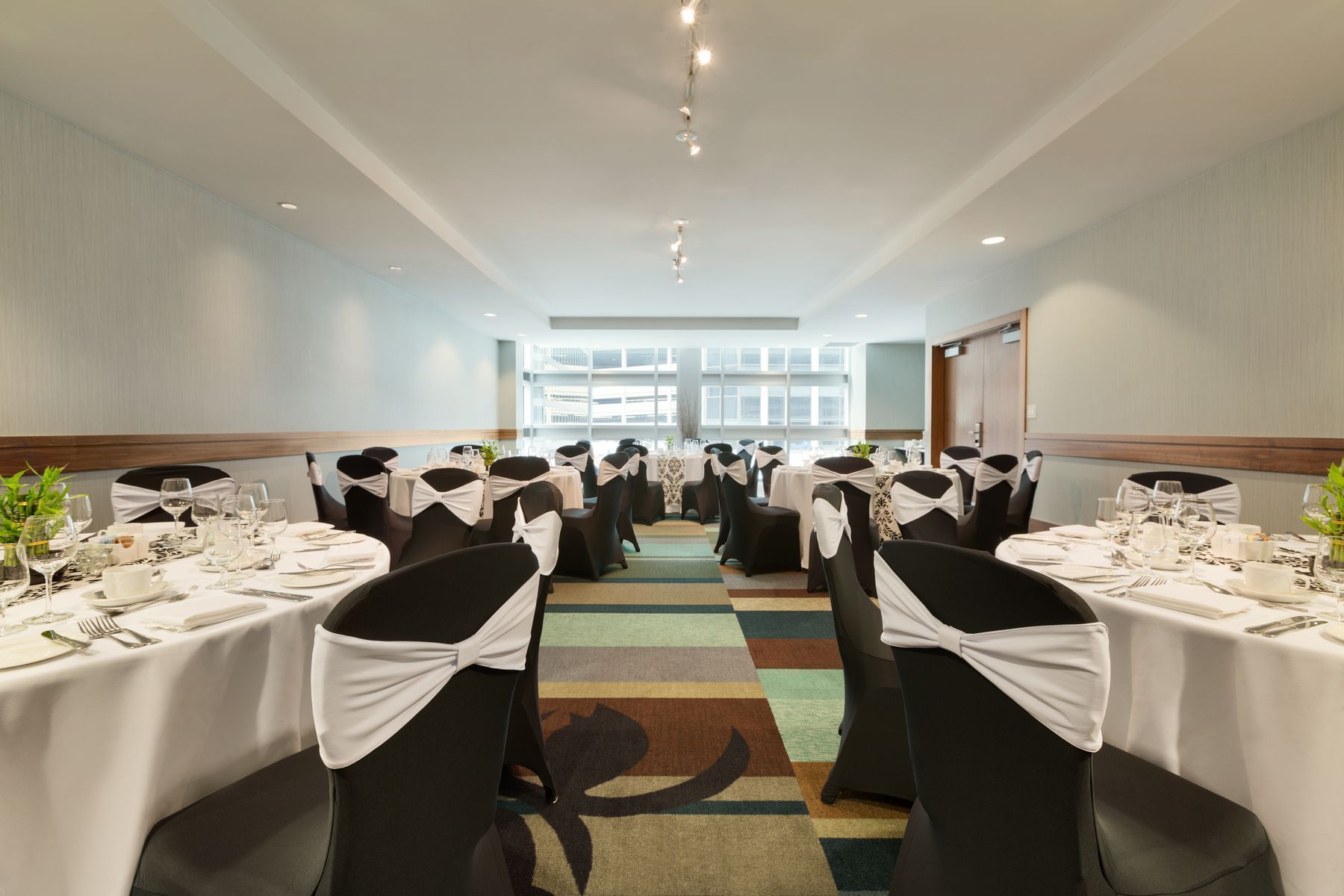 Coast Coal Harbour Vancovuer Hotel - Meetings - Grouse Room