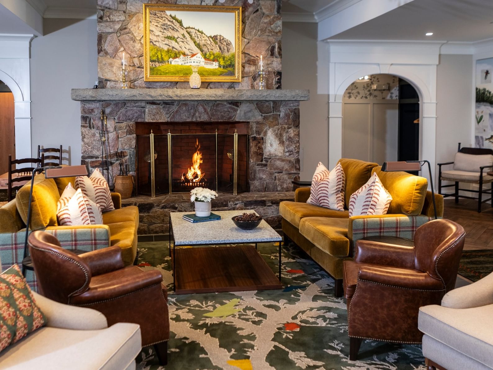 lobby 