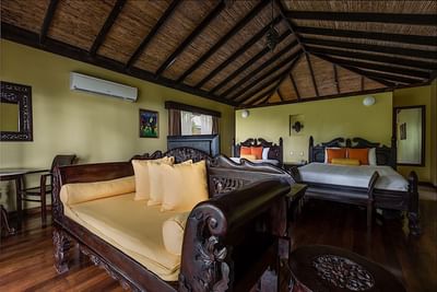 Interior of Casita Queen Suite at Rio Celeste Hideaway
