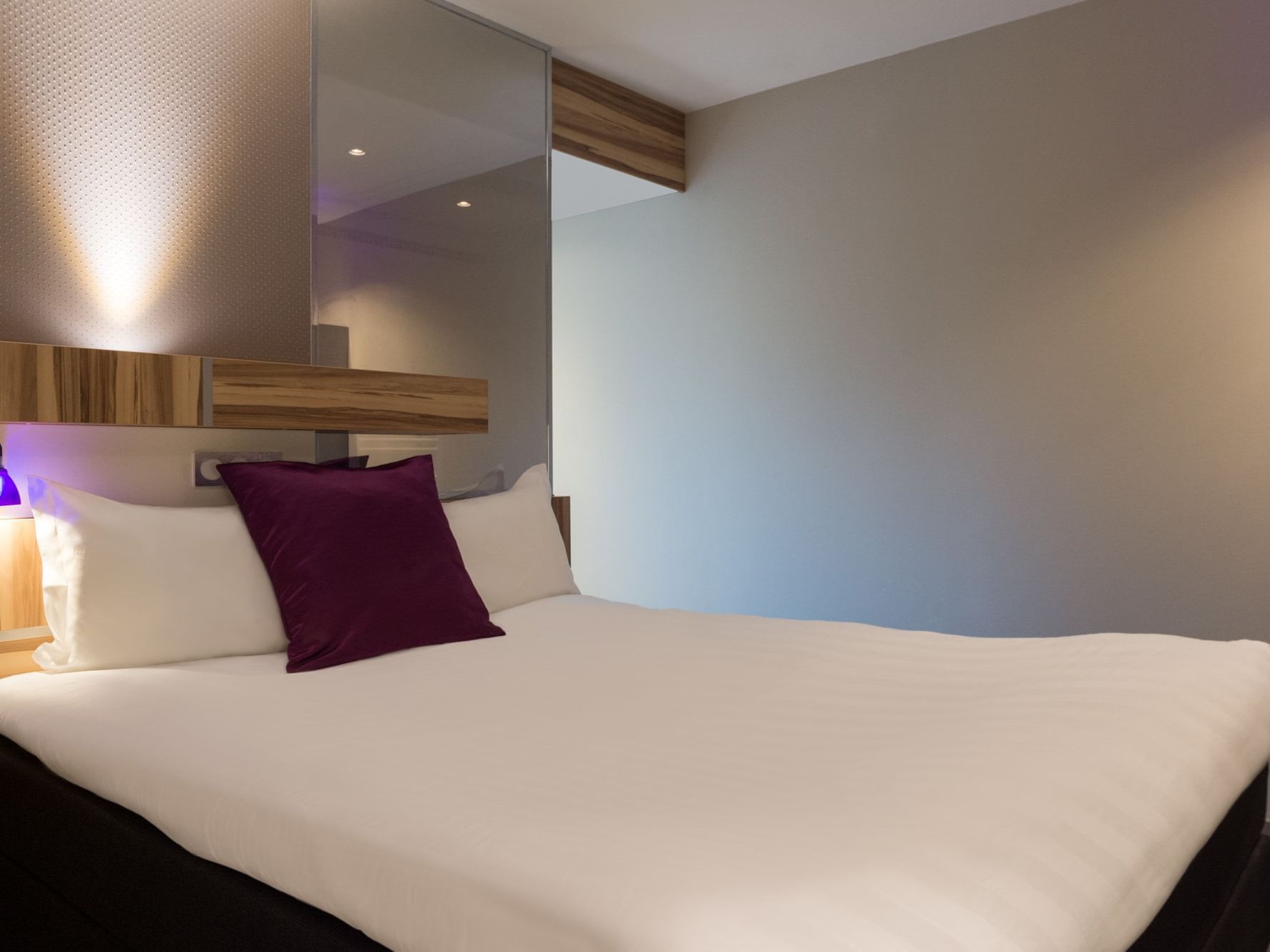 The Superior Double Room at the Grand Hôtel Saint-Pierre with one large double bed