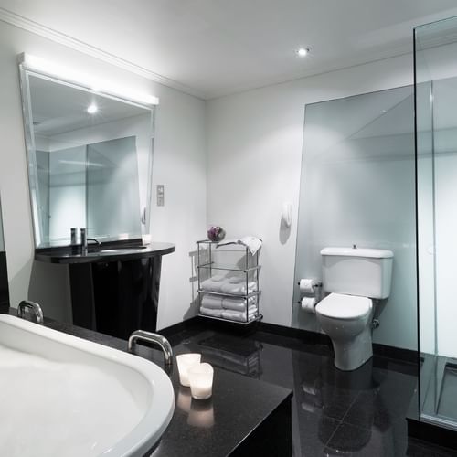 2 Bedroom 2 Bathroom Apartment, Bathroom area at Como Melbourne