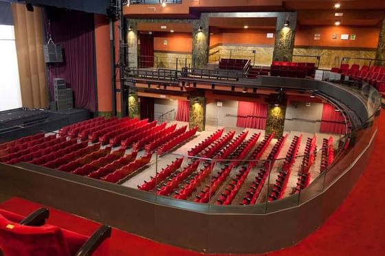 Interior & decor of the Teatro Brancaccio Theater near Bettoja Hotels Group