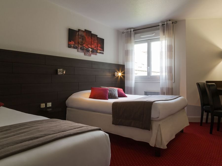 Double Superior Room with Twin beds at Hotel du Chateau