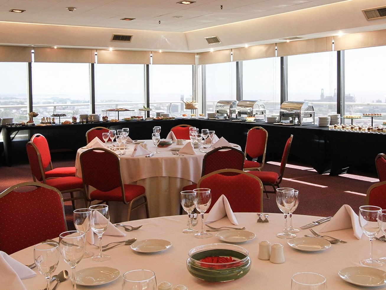 Buffet & dining arrangement in Hotel Emperador Buenos Aires
