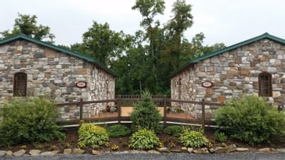 Row of lodges at Gettysburg.