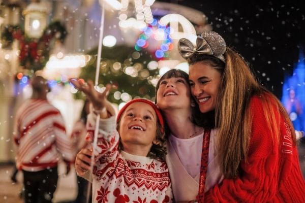 Mickey’s Very Merry Christmas Party is the perfect celebration for families and guests of all ages. 