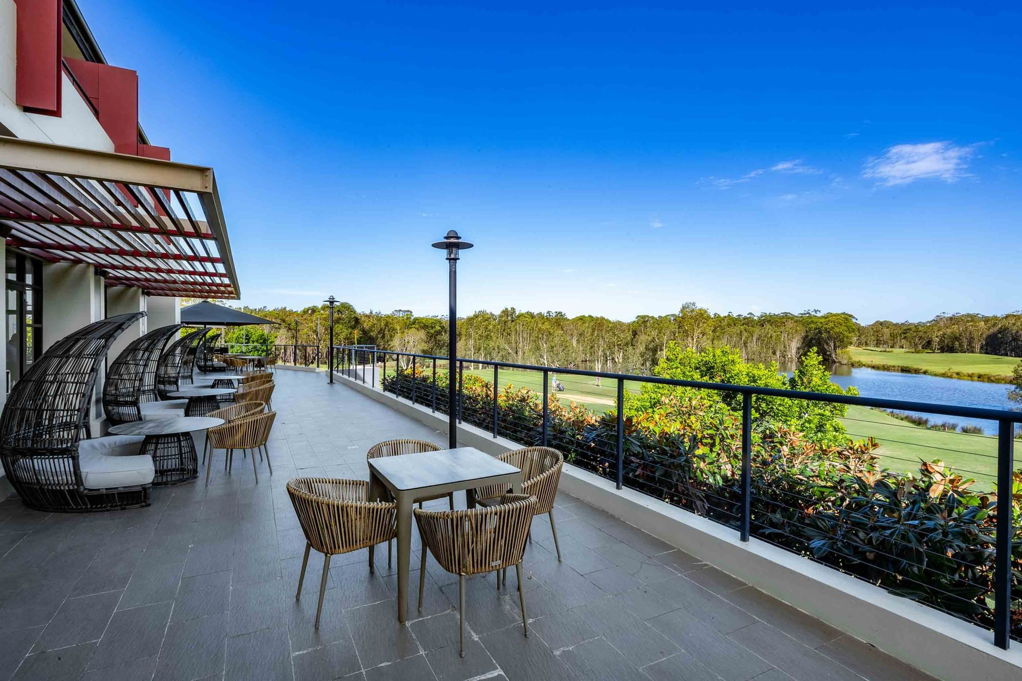 Offers Mercure Kooindah Waters Resort