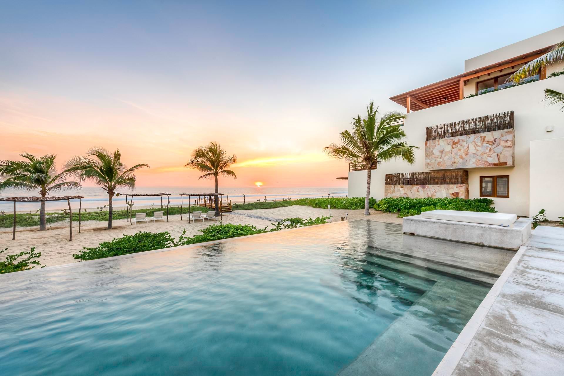 Marea Beachfront Villas Offers Zihuatanejo Mexico Hotels