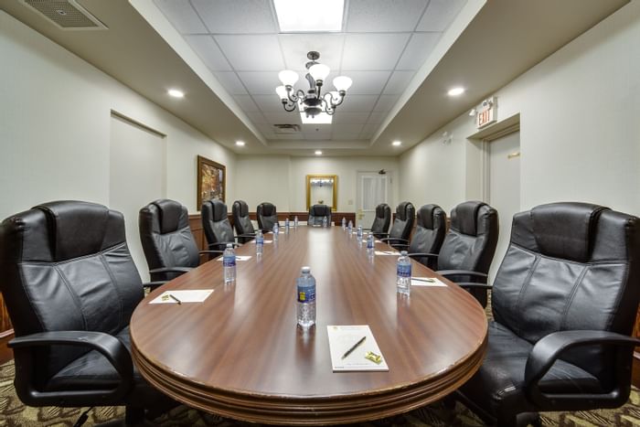 Meeting Room at Monte Carlo Inn Vaughan Suites