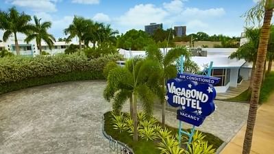 a drone overview of the vagabond hotel miami , showing it takes up an entire block