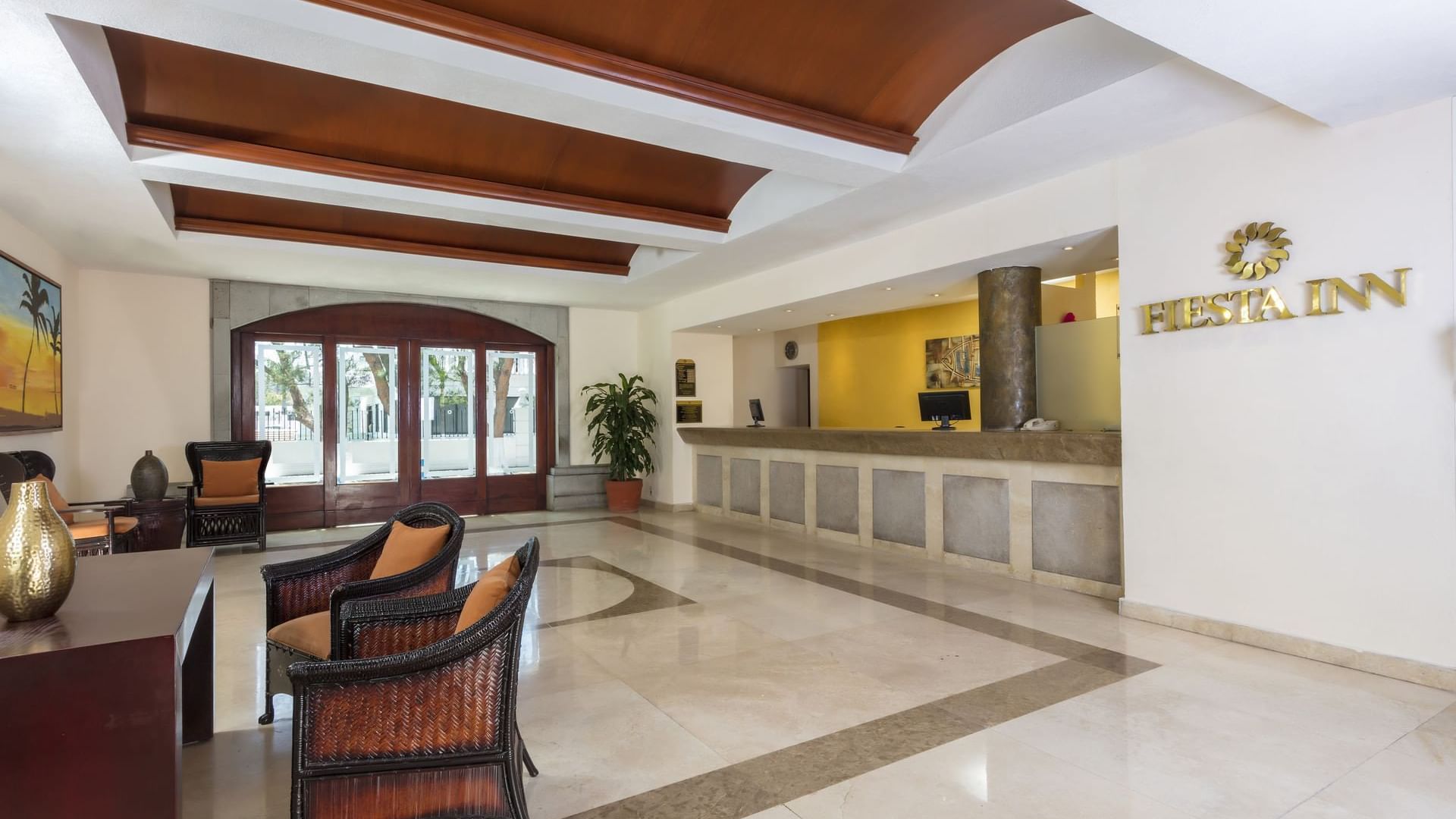 Lobby area at Fiesta Inn Veracruz Malecón