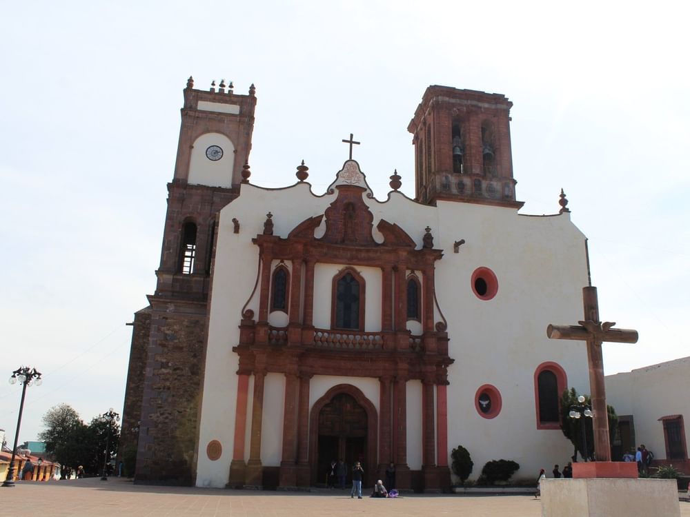Amealco Church near the La Colección Resorts