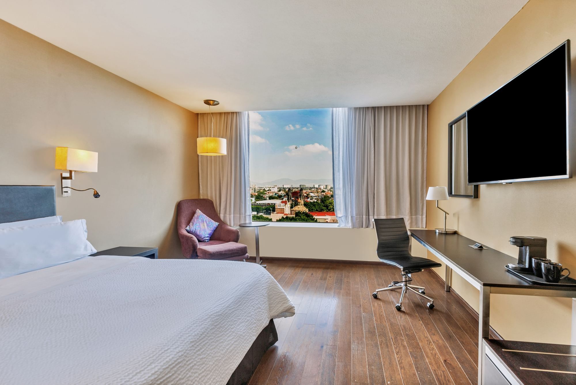 AMPLIAS HABITACIONES