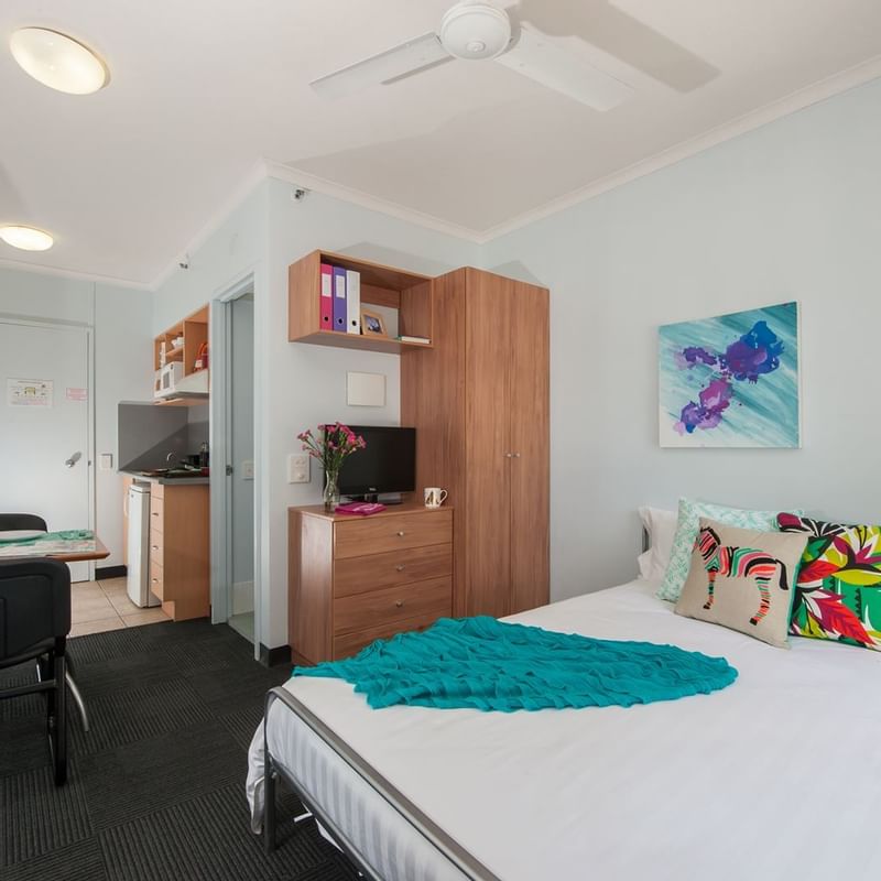 Studio Double Bedroom