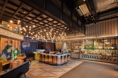 Buffet & counter area in The Market@5 at Eastin Grand Hotel Phayathai