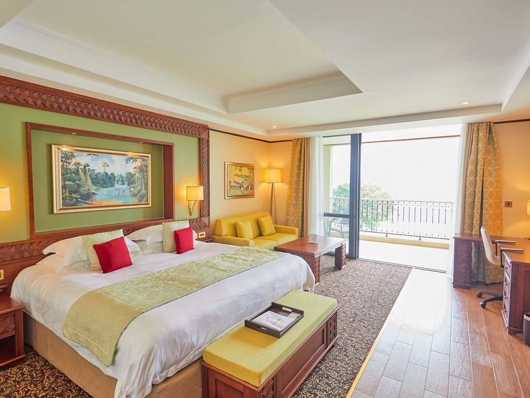 Interior of King deluxe room at Goma Serena Hotel