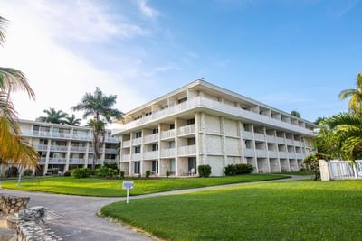 Exterior view of the Holiday Inn Montego Bay with the courtyard