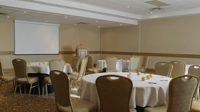 classic meeting room at the Inn Of Waterloo